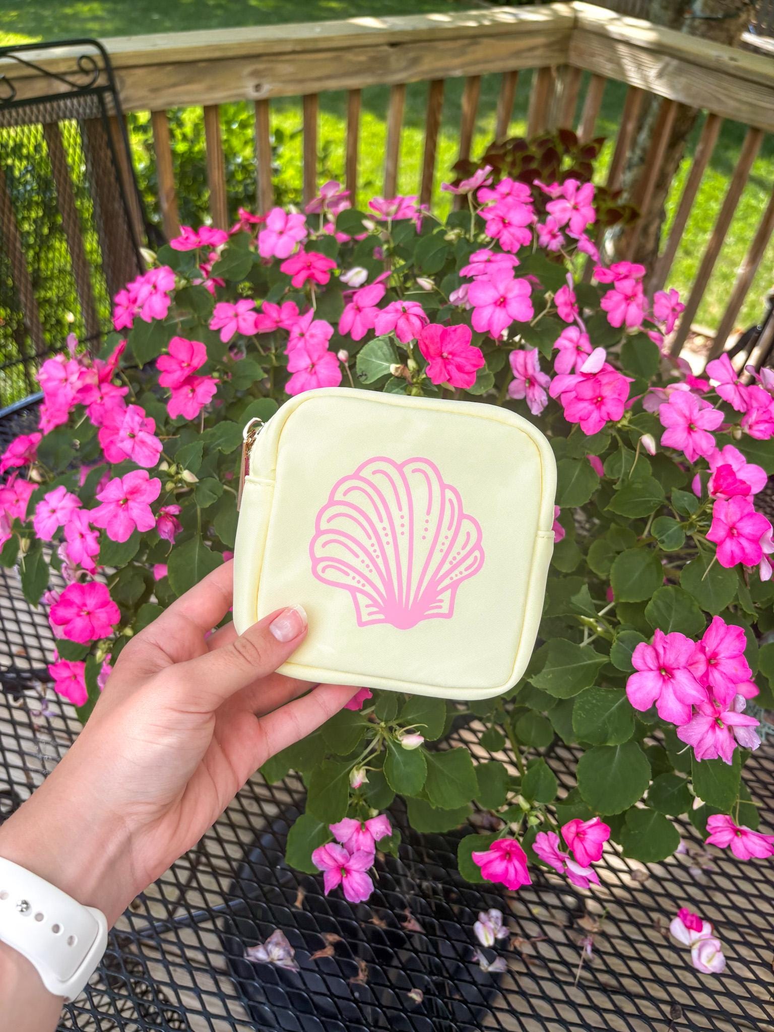 Seashell Nylon Cosmetics Bag