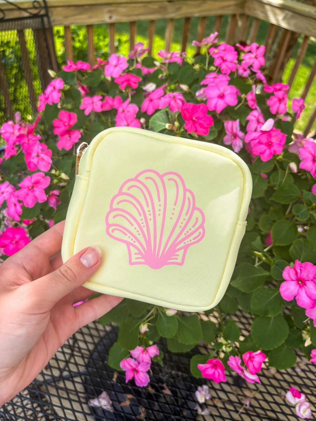Seashell Nylon Cosmetics Bag