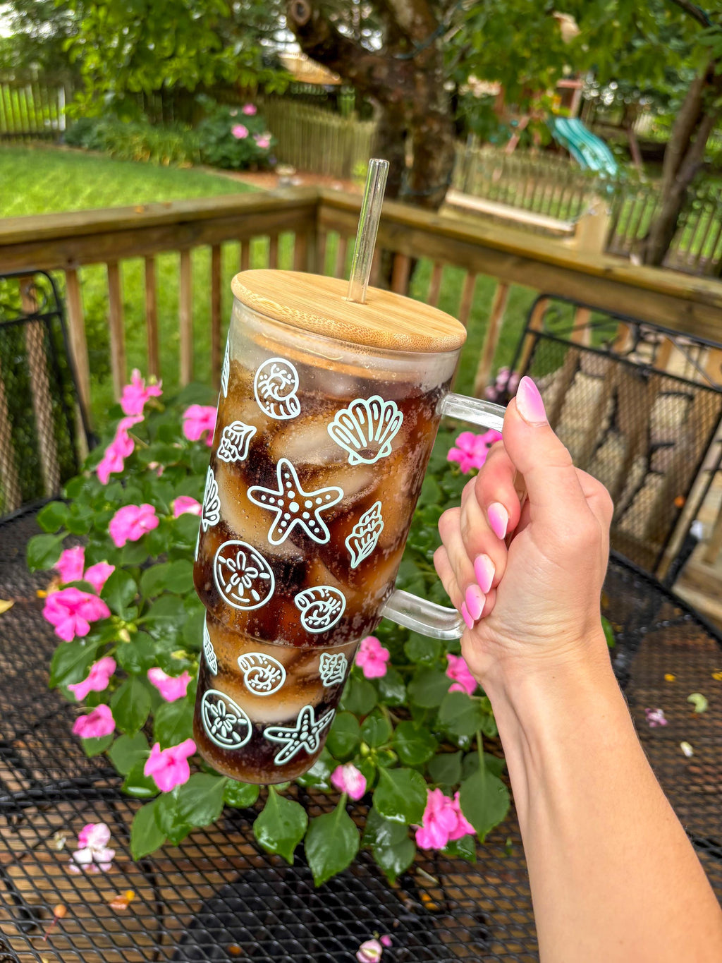 Seashell Glass 40oz Tumbler with Handle